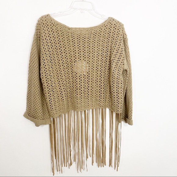 Umgee Tops - NWT UMGEE Fringe Open Knit Crop Top, L
